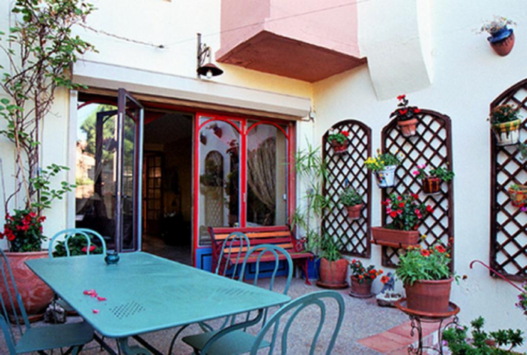 Hotel La Maison De Josepha Ferrals-lès-Corbières Esterno foto