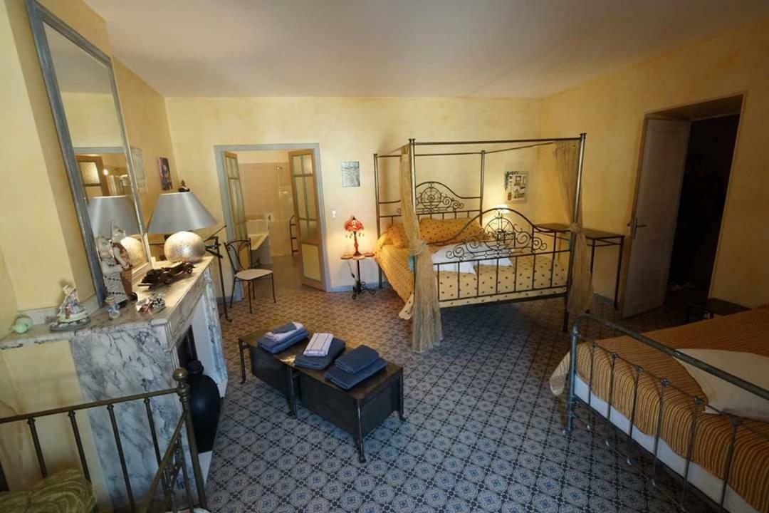 Hotel La Maison De Josepha Ferrals-lès-Corbières Esterno foto